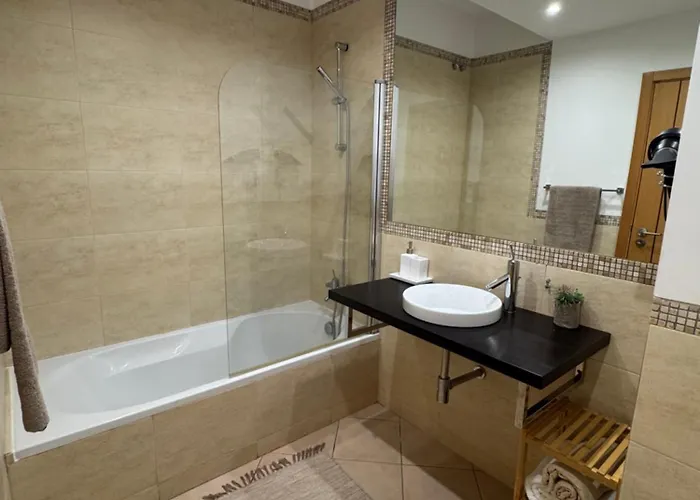 Altumar T2 Apartment