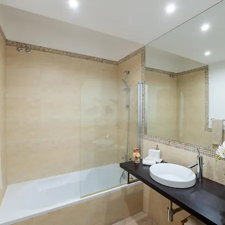 Altumar T2 Apartment *