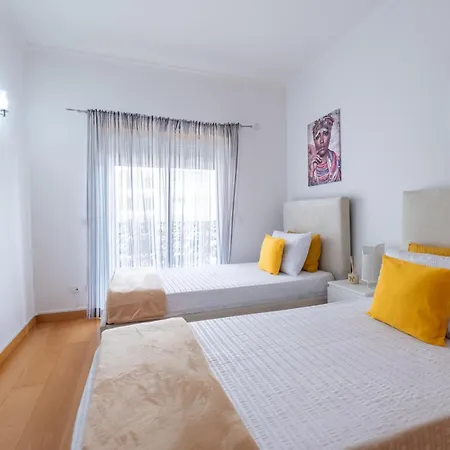 Altumar T2 Apartment *